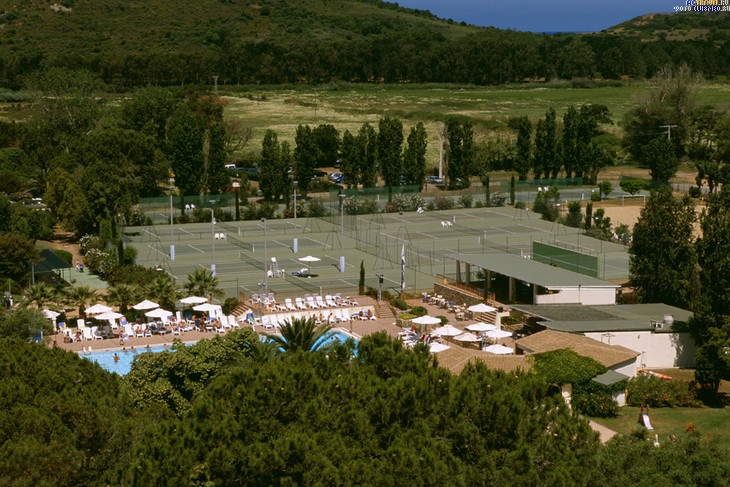  Club Med Cargese,  ()