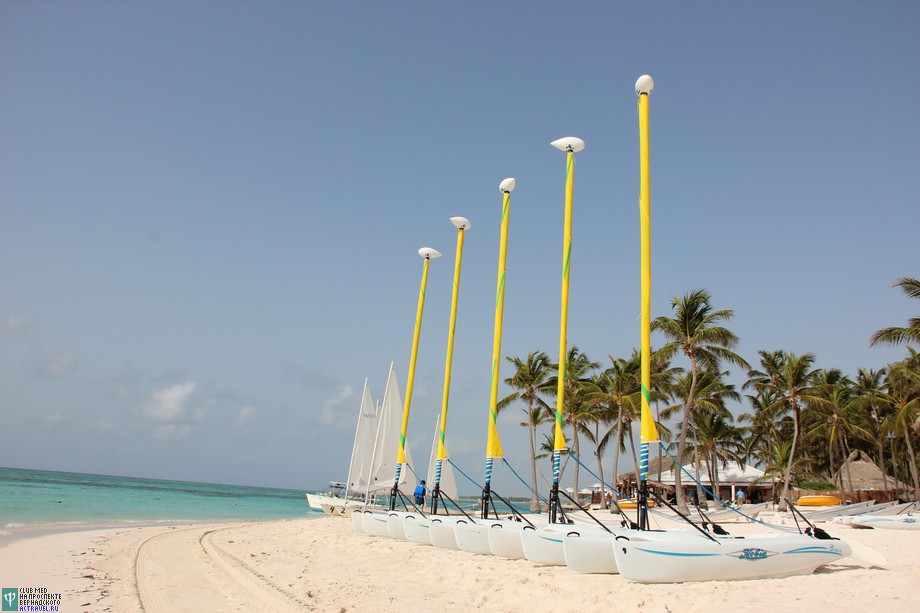   Hobie Cat.  Club Med Punta Cana