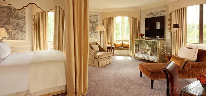  The Dorchester, .   Dorchester Suite