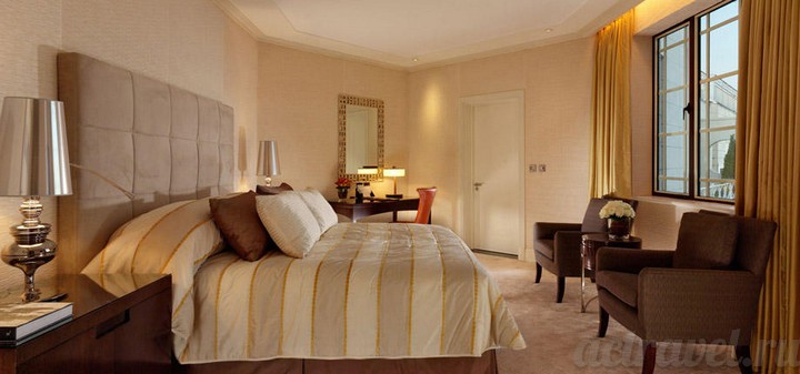  The Dorchester, .    Harlequin suite