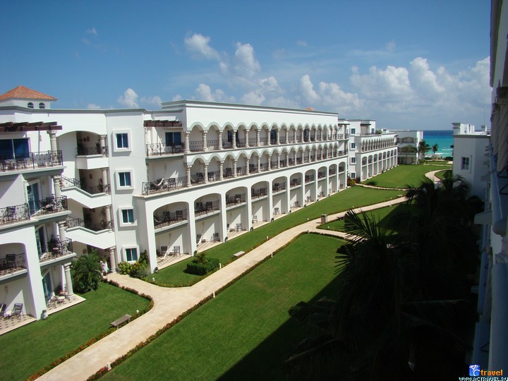  The Royal Playa del Carmen,  , 