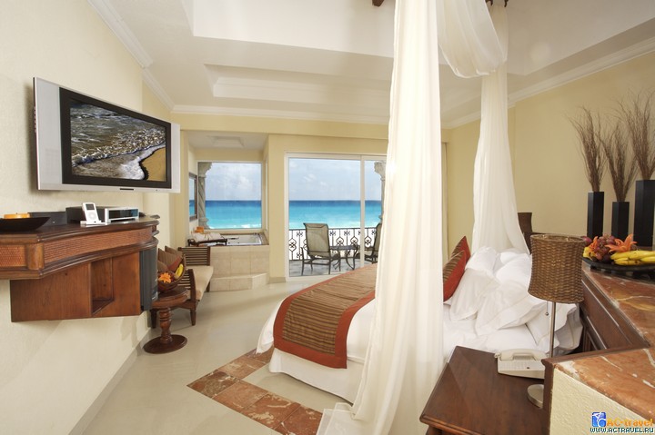  The Royal Cancun, , 