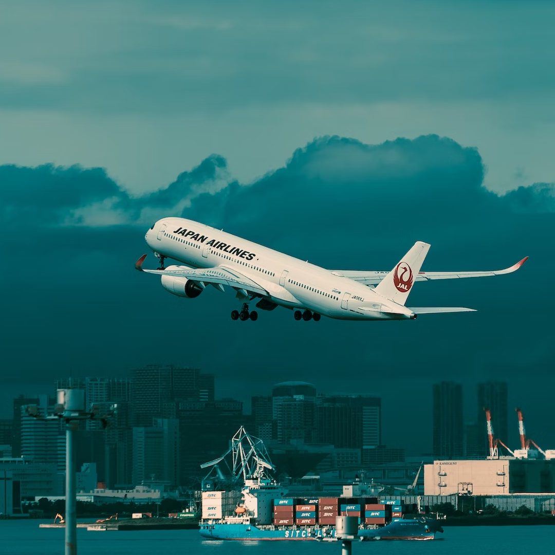 Airbus A350-941   JAL