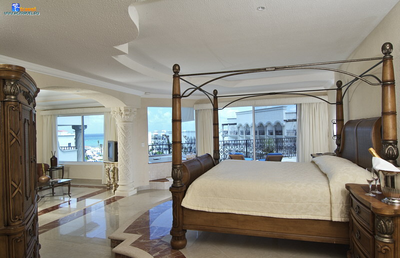  (Presidential Suite)  The Royal Playa del Carmen