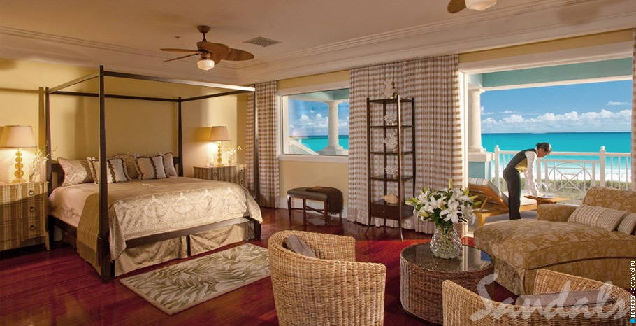  Royal Estate Beachfront Two Story One Bedroom Butler Villa Suite with Pool   Sandals Emerald Bay