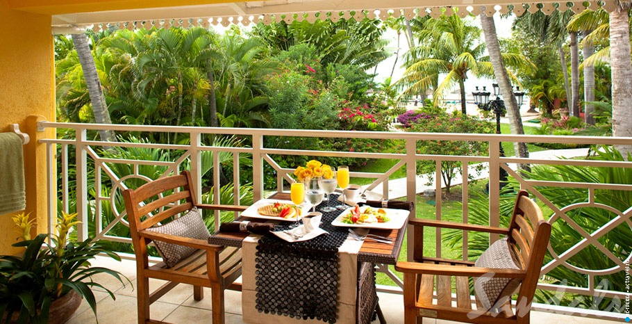  Caribbean Club Level Veranda Suite   Sandals Grande Antigua