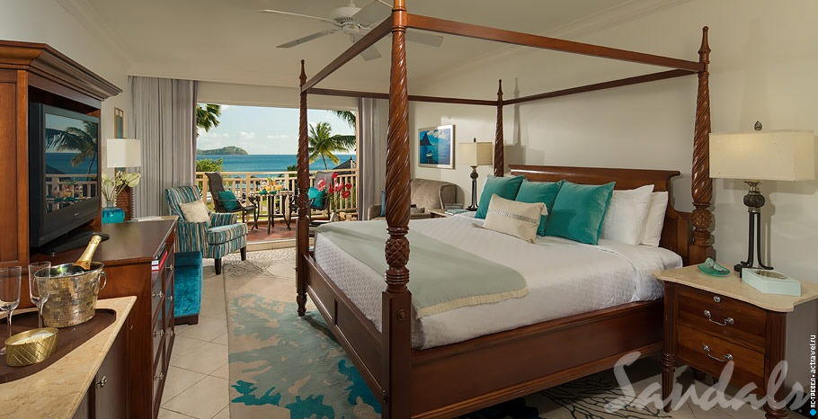  Caribbean Beachview Club Level Room   Sandals Grande St. Lucian