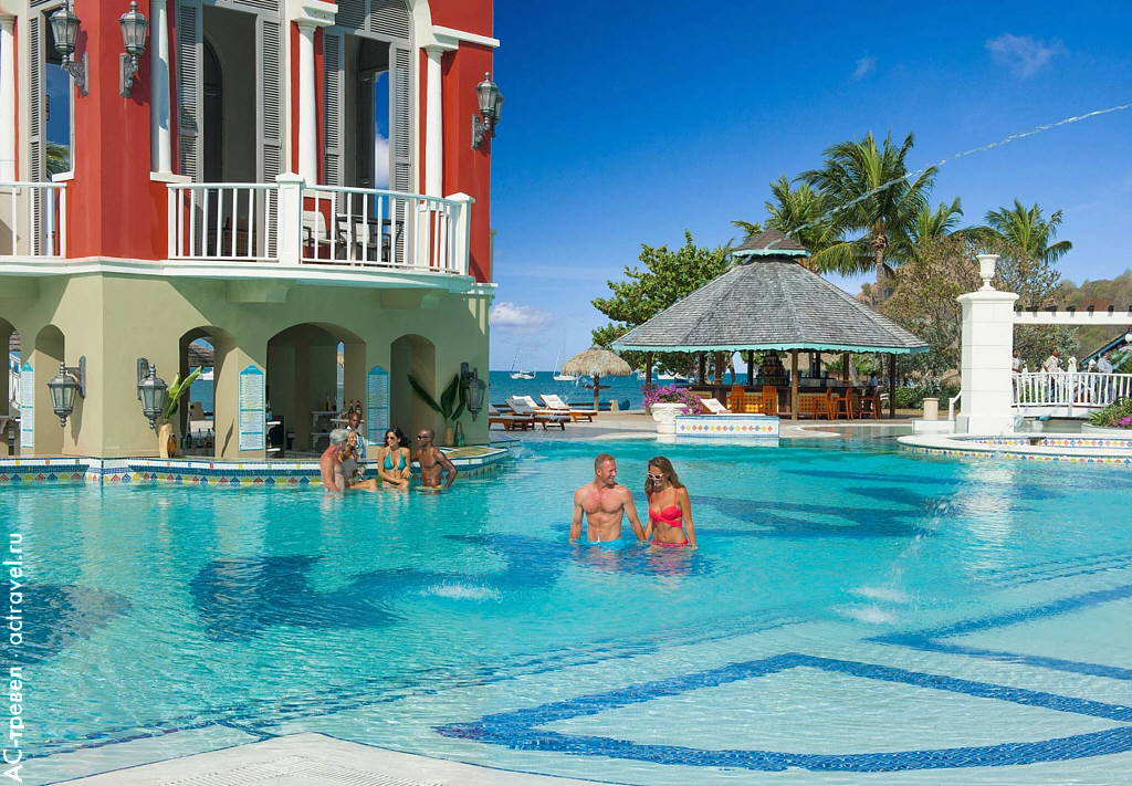    Sandals Grande St. Lucian (-)