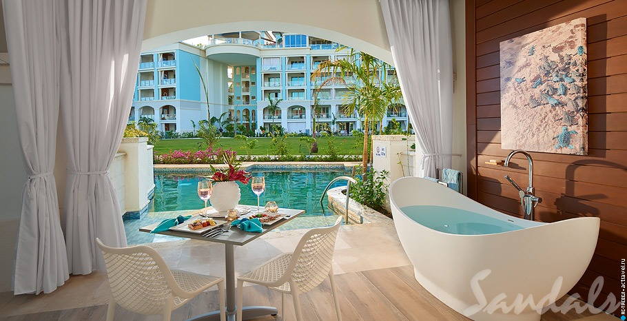  Royal Seaside Swim-up Club Level Ultra Suite w/ Patio Tranquility Soaking Tub   Sandals Royal Barbados